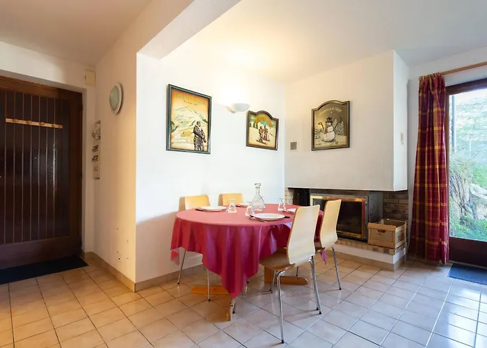 6 Personnes Peyragudes Avec Cheminee Et Barbecue - Fr-1-695-62 * Gouaux-de-Larboust